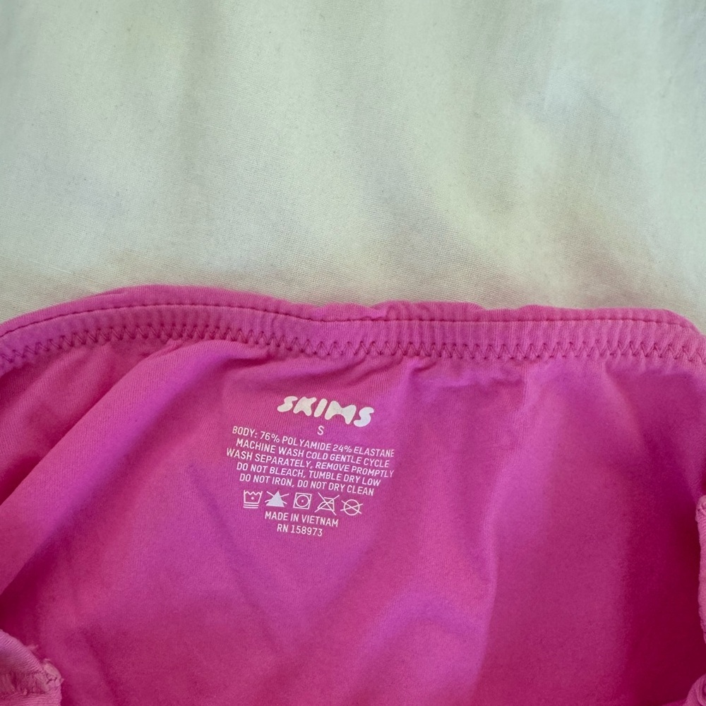 SKIMS strapless bodysuit - Pink - Picture 2 of 2